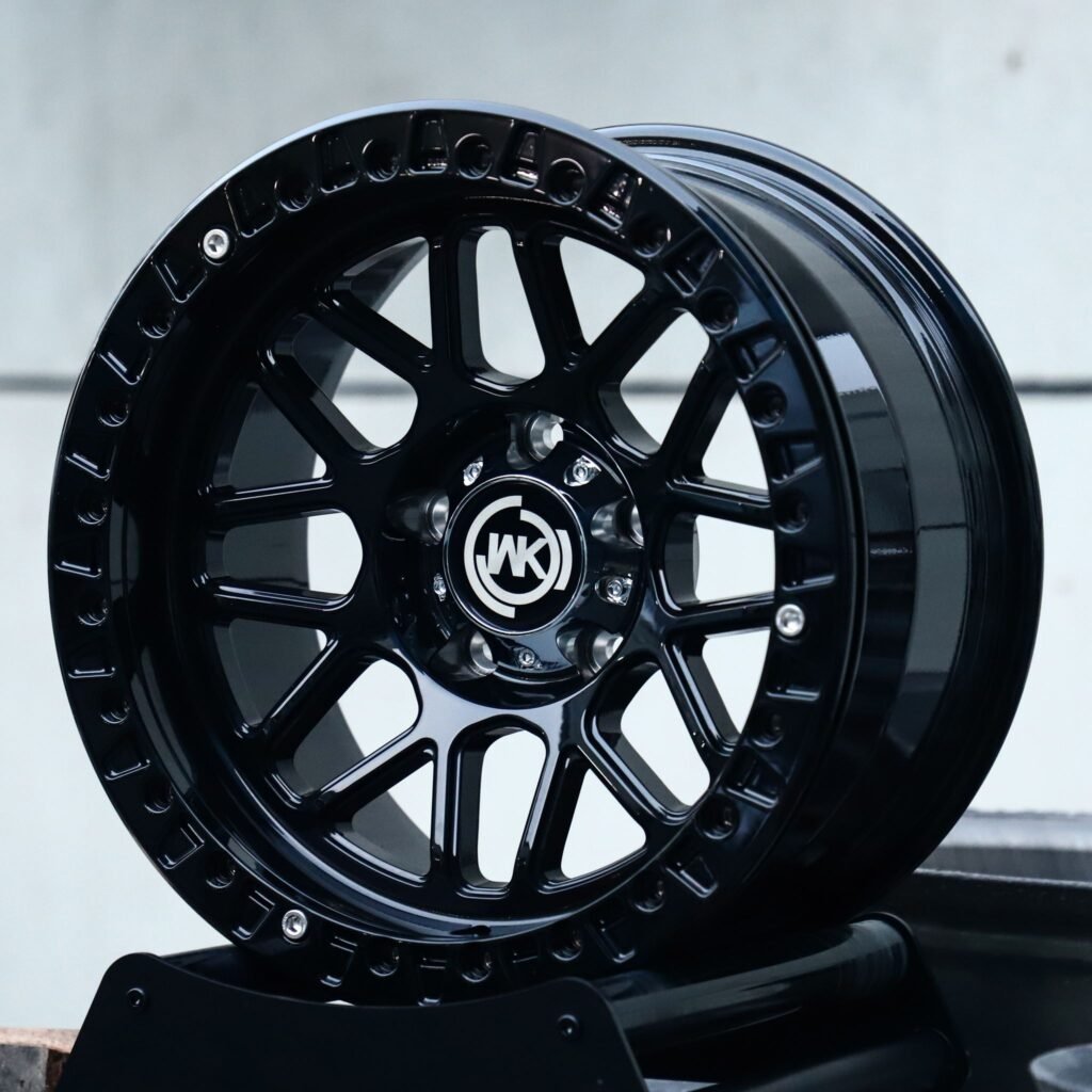 Toyota Land Cruiser wheels – Gloss Black Multi-Spoke (WK-Style), angled view