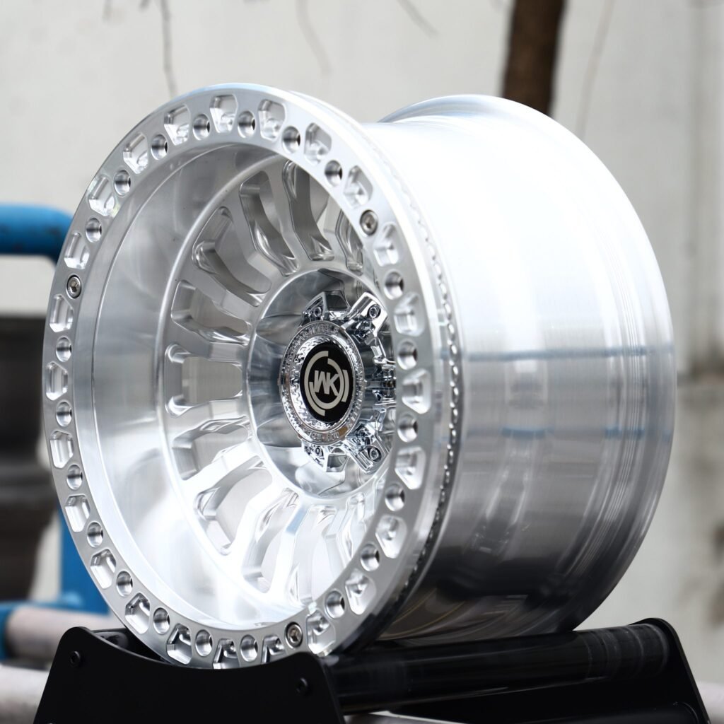 6x135 wheels – Mirror Polished Mesh Beadlock (WK-Style), side view