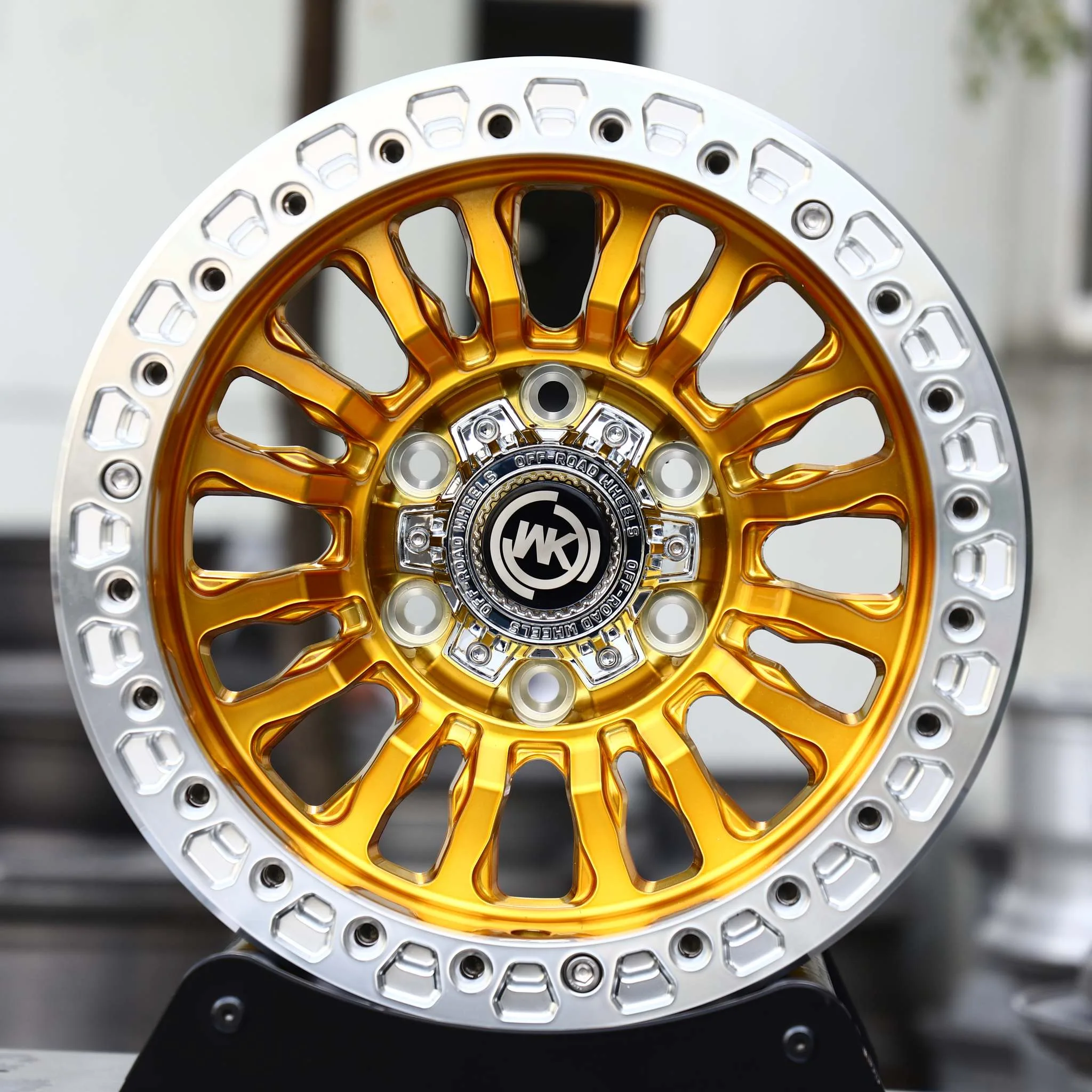 Ford F-150 wheels – Transparent Gold Multi-Spoke Beadlock (WK-Style), front view
