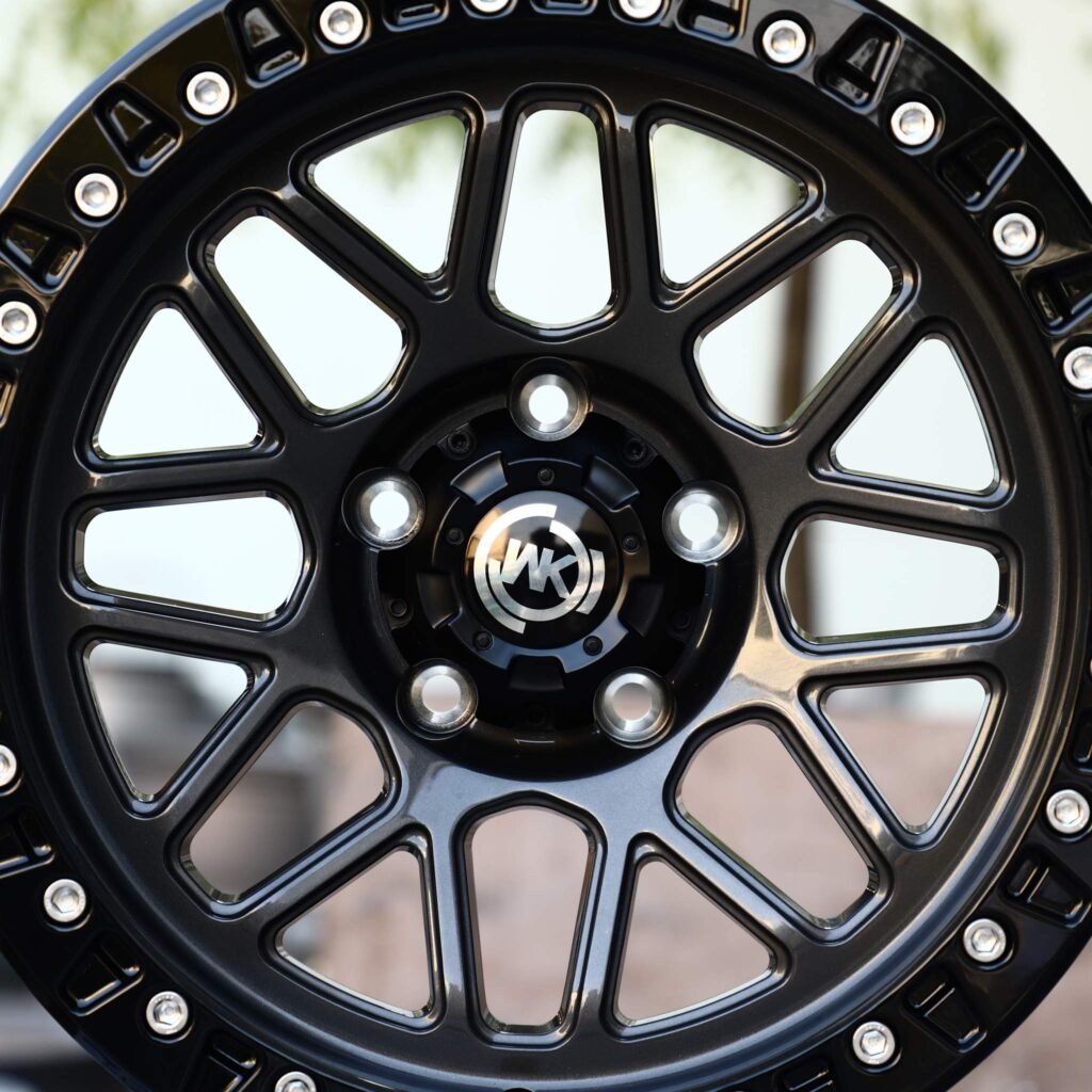 Jeep Gladiator wheels – WK Wheels Matte Black Custom Beadlock, lip and barrel detail