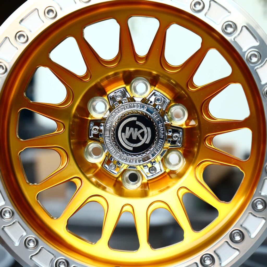 Jeep Gladiator wheels – WK Wheels Transparent Gold Custom Beadlock, lip and barrel detail
