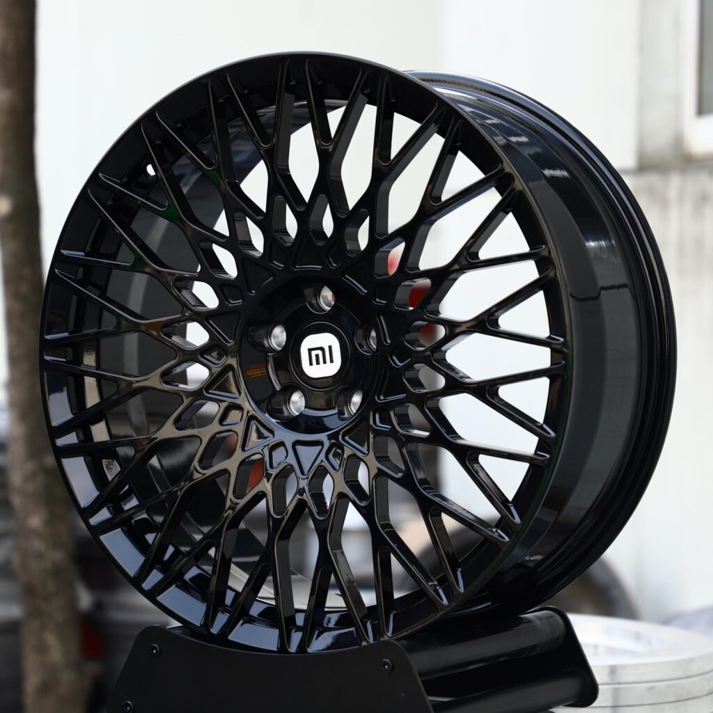 5x114.3 wheels – Gloss Black Lattice Mesh (Xiaomi OEM-Style), side view