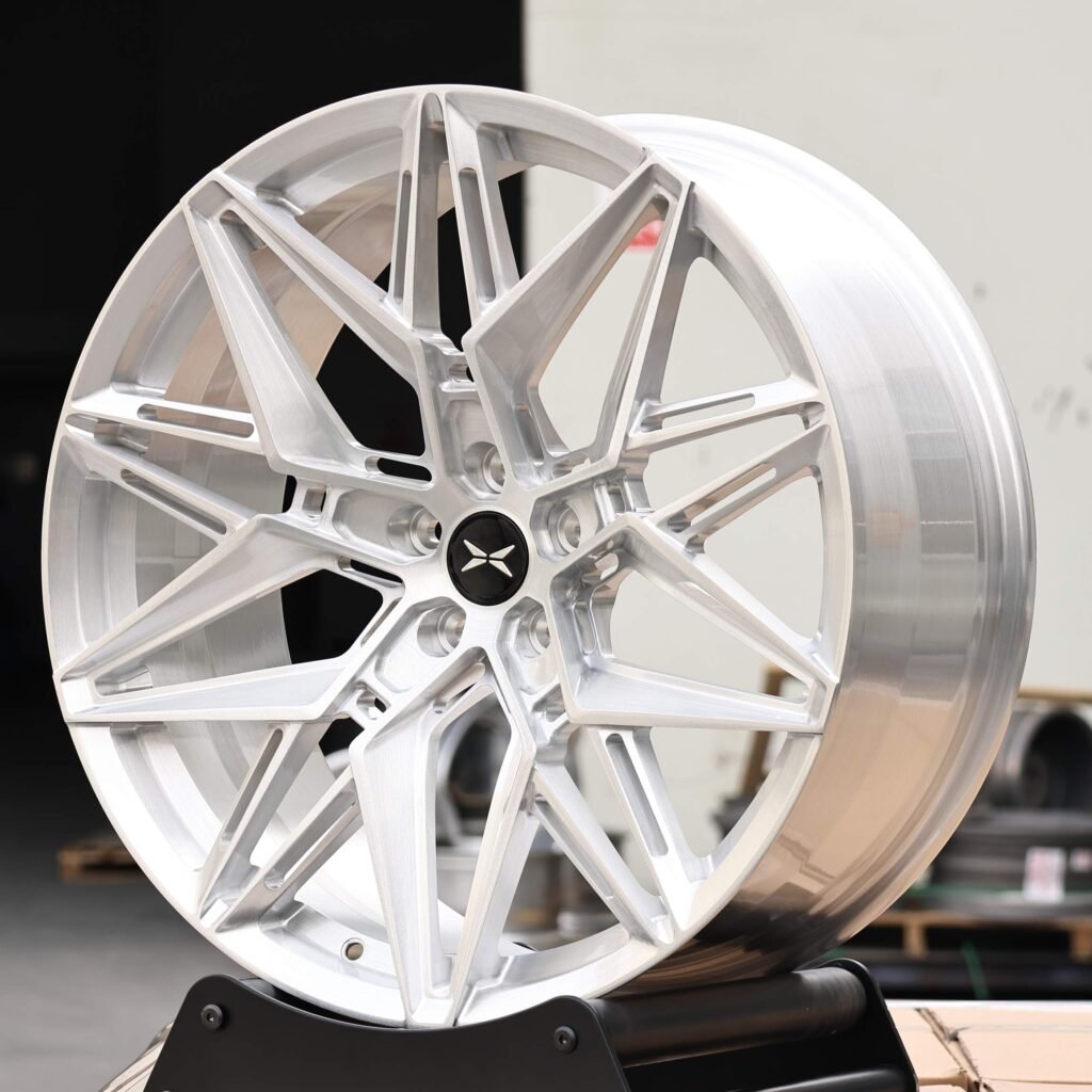 Xpeng Style Matte Silver Petal Cross Split-Spoke Side-Milled Forged Wheels - Xpeng G9 / NIO ET7 Fitment (5-Lug) view 3