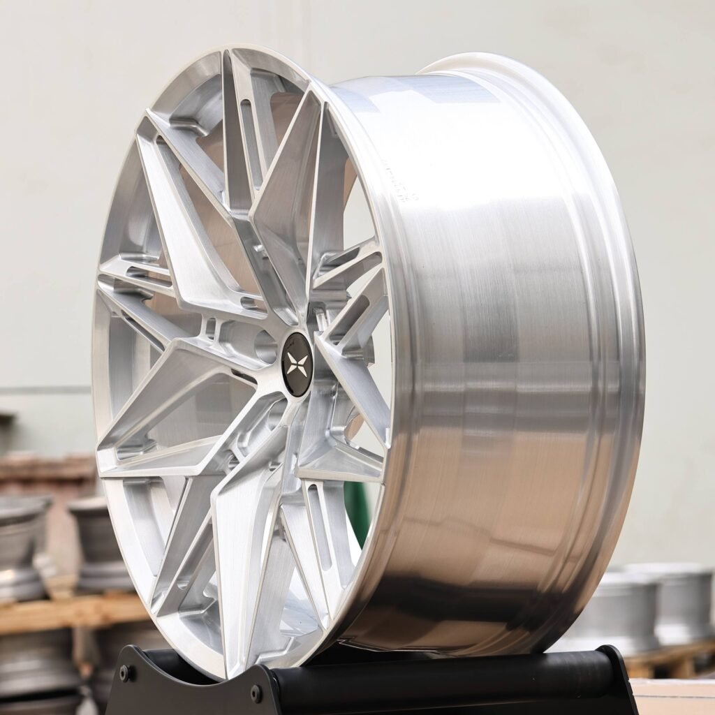 Xpeng Style Matte Silver Petal Cross Split-Spoke Side-Milled Forged Wheels - Xpeng G9 / NIO ET7 Fitment (5-Lug) view 4