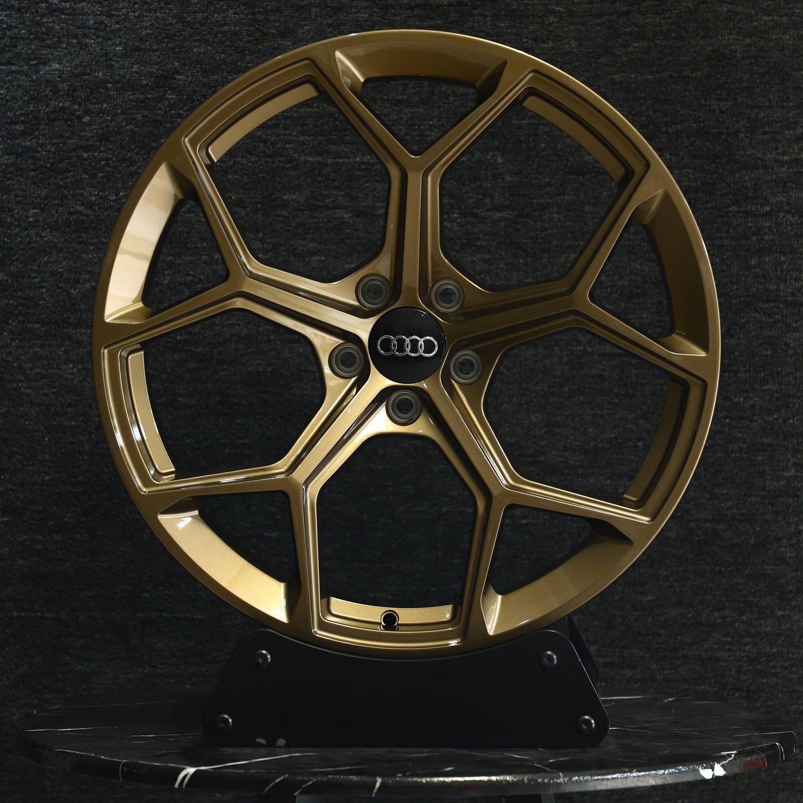 Audi A4 B9 wheels – Yellow / Green 5 Y-Spoke (Audi OEM-Style), front view