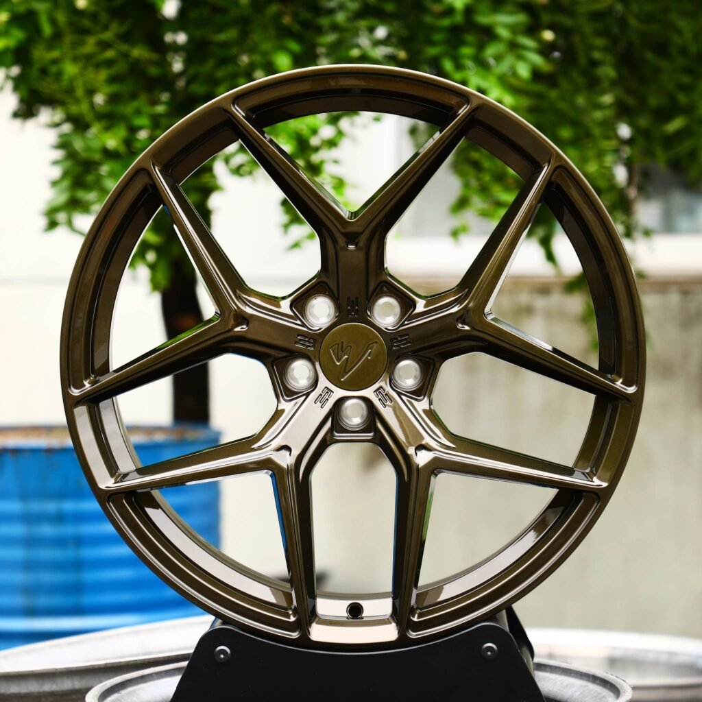Tesla Model 3 wheels – Yellow / Green 5 Y-Spoke, front view