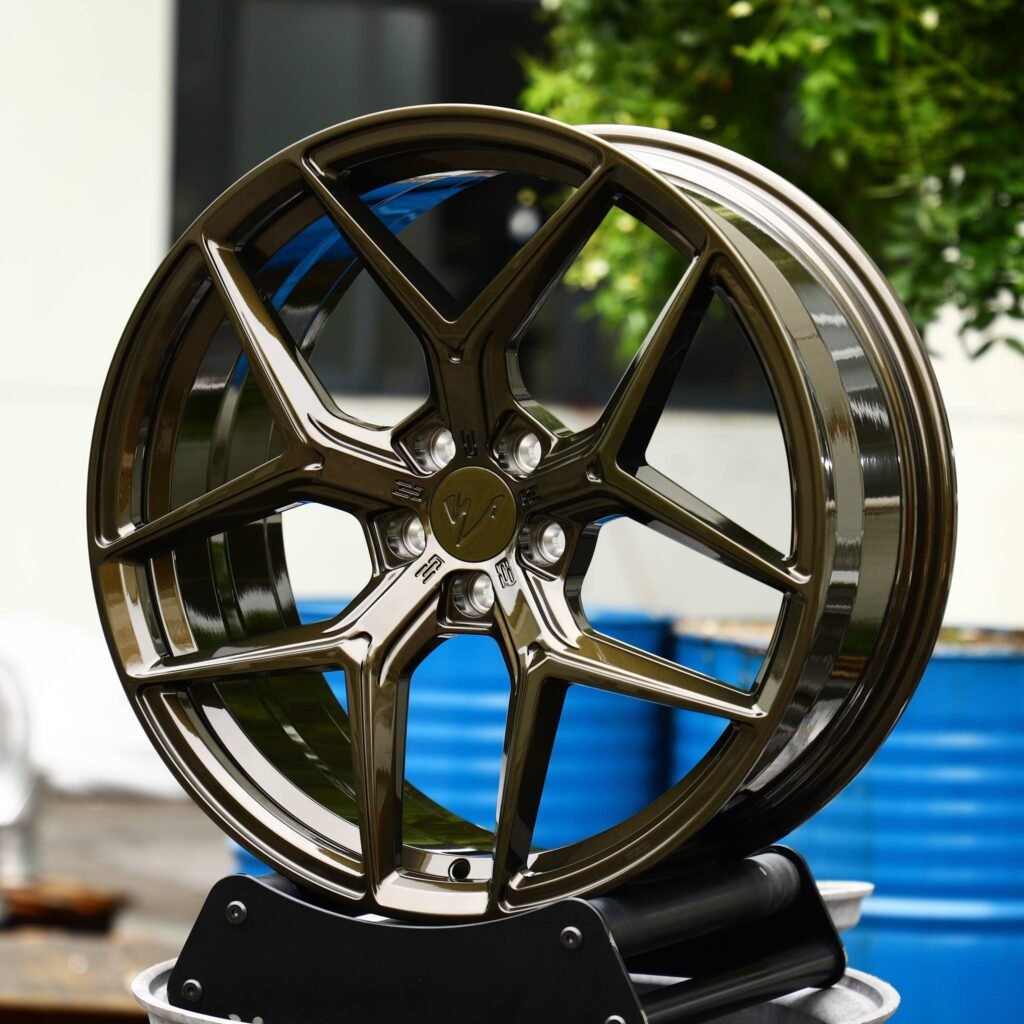 Tesla Model Y wheels – Yellow / Green 5 Y-Spoke, angled view