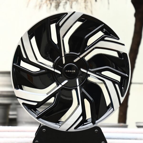 Zeekr OEM-Style Black / Machined Swirl-Blade Forged Wheels – Zeekr 001 / 009, front view
