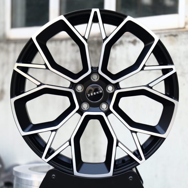 Zeekr 007 wheels – Matte Black Machined Petal (Zeekr OEM-Style), front view