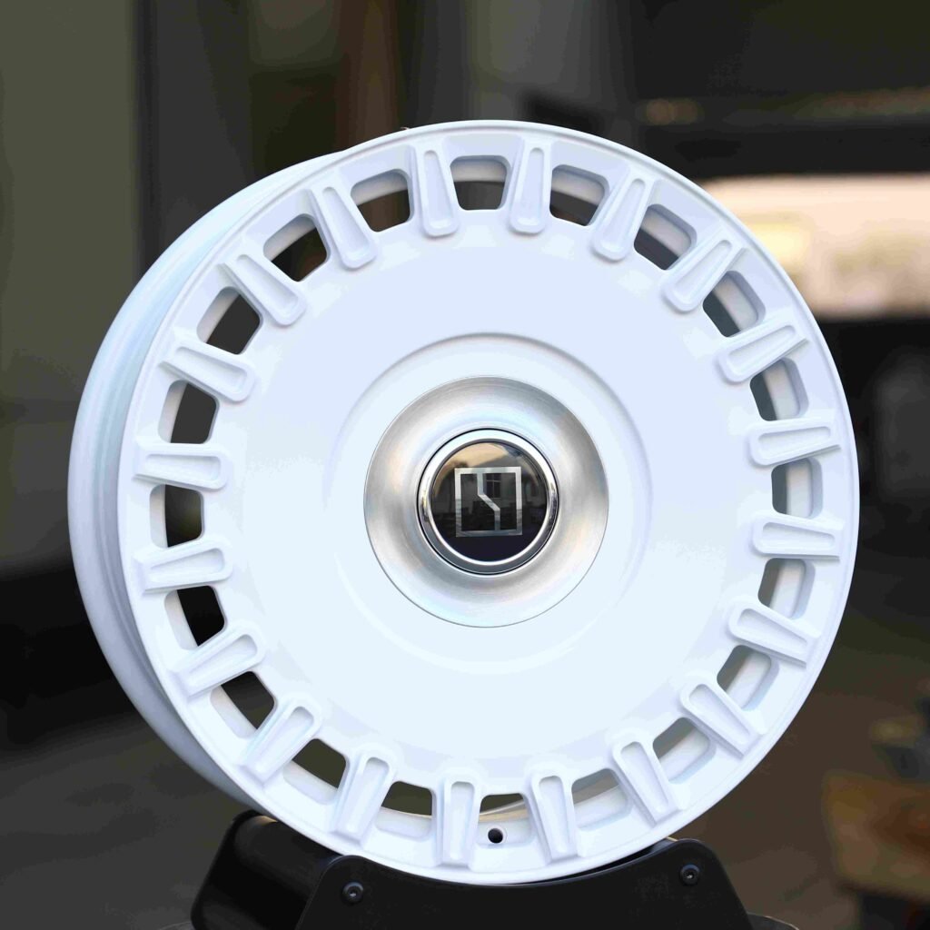 Zeekr Style Gloss White Full-Face Forged Wheels - Zeekr 001 / Zeekr 009 Fitment (5-Lug) view 2