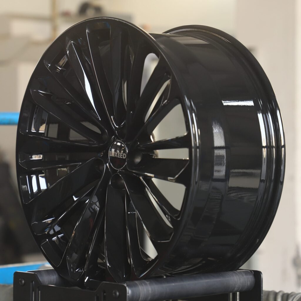 Luxeed OEM-Style Gloss Black Split-Spoke forged wheel - view 4