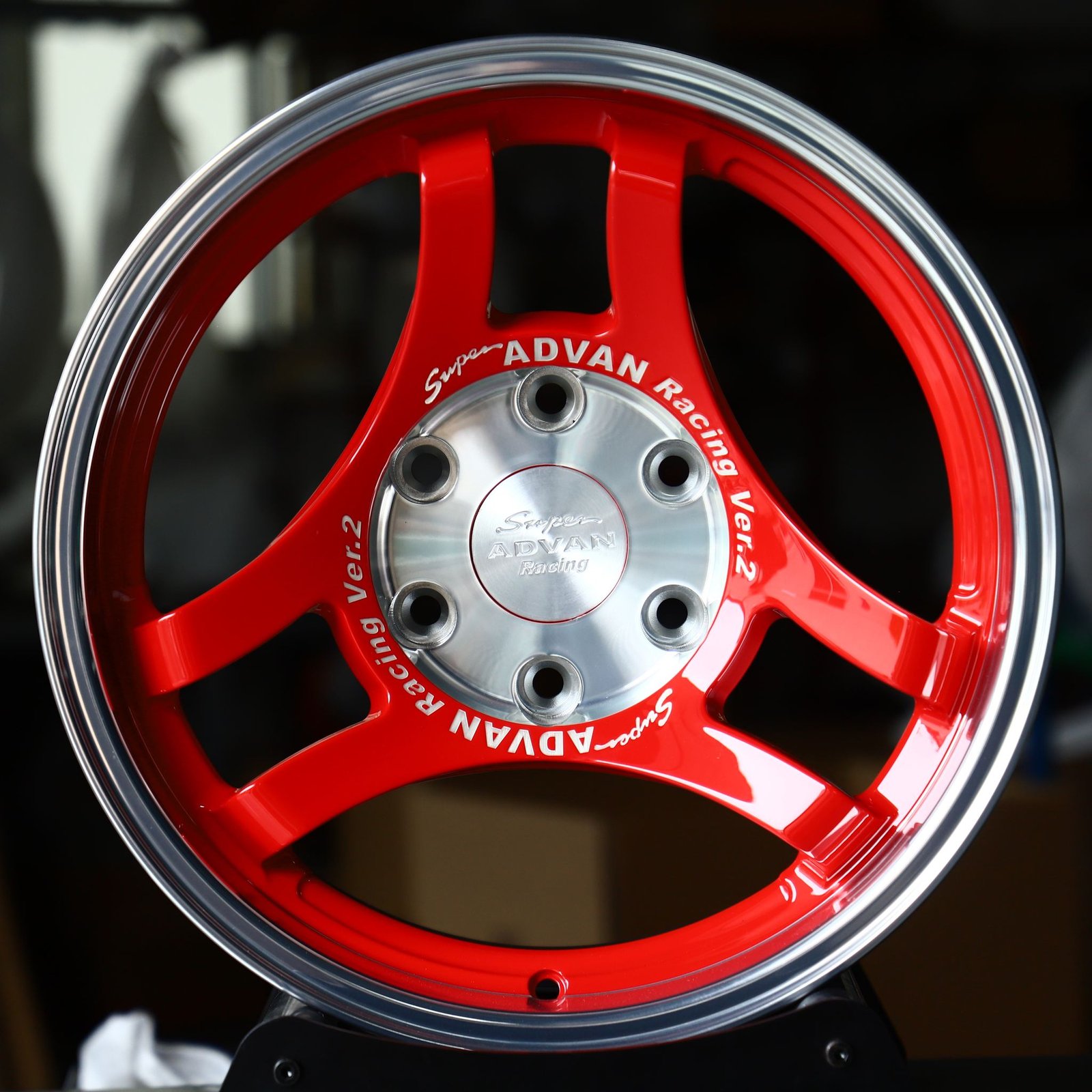 Toyota 4Runner wheels – Red 3-Spoke Polished Lip (Advan-Style), front view