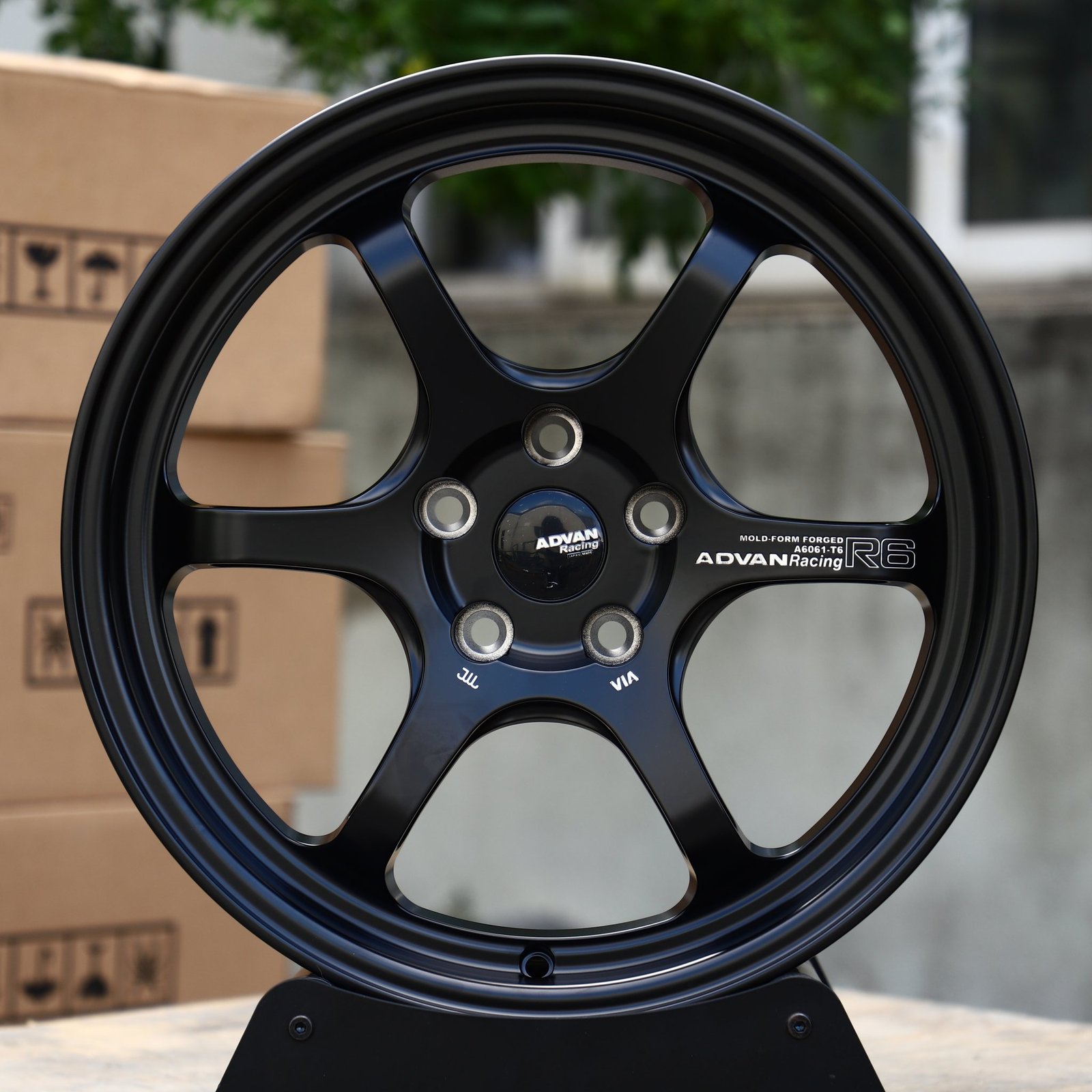 Audi A4 wheels – Satin Black 6-Spoke (Advan-Style), front view