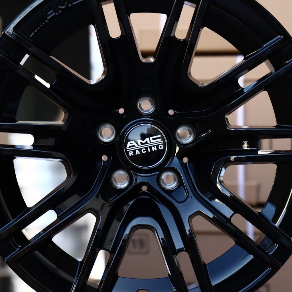 Audi R8 wheels – Gloss Black Split-Spoke Mesh (AMC Racing-Style), lip and barrel detail