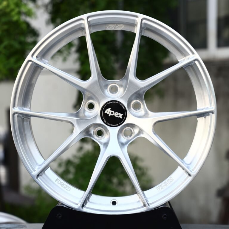 Nissan 370Z wheels – Brushed Silver 10-Spoke Concave (APEX-Style), front view