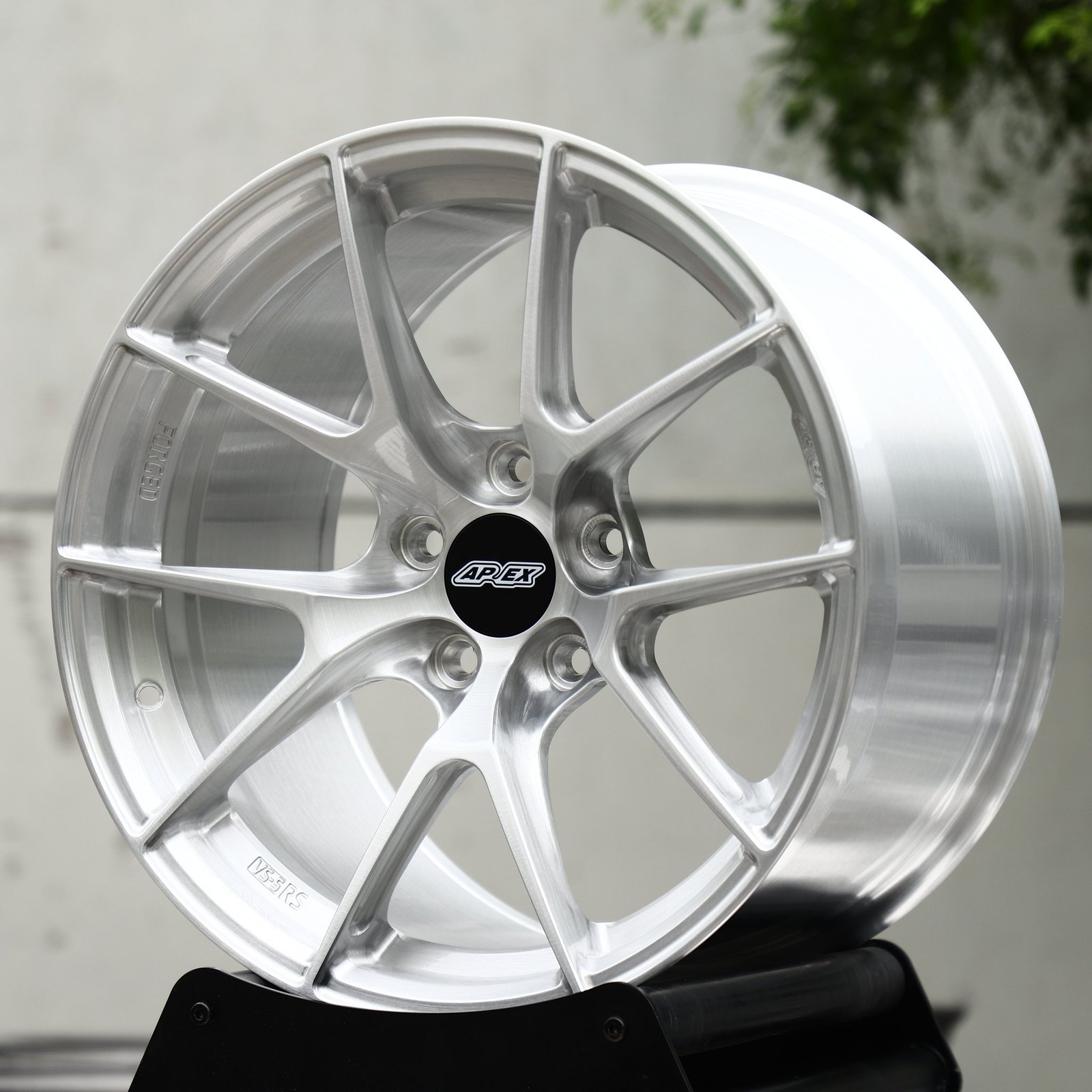 Toyota GR Supra wheels – Brushed Silver 10-Spoke Concave (APEX-Style), front view