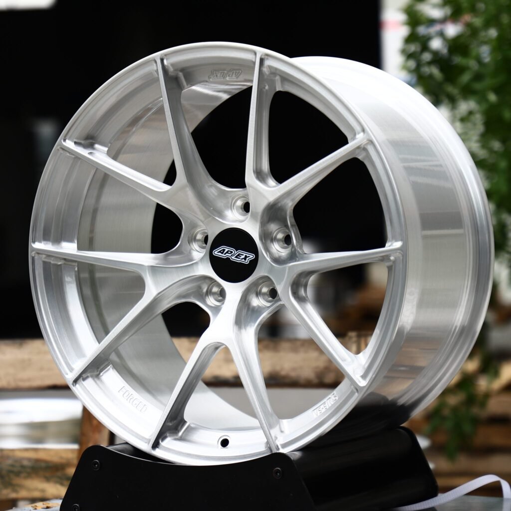 Mercedes-Benz C-Class W206 wheels – Brushed Silver 10-Spoke (APEX-Style), close-up view