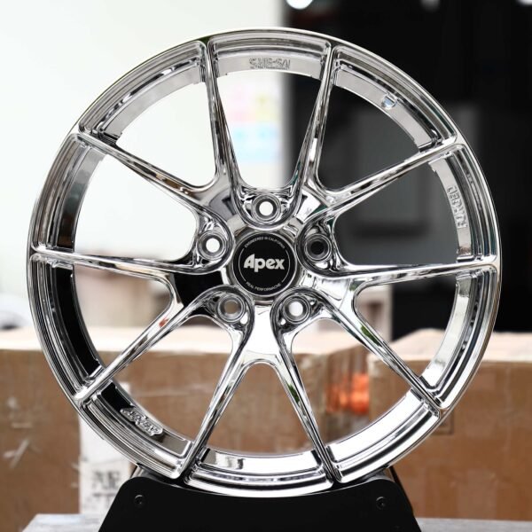 Lexus IS wheels – Chrome 5 Y-Spoke (APEX-Style), front view