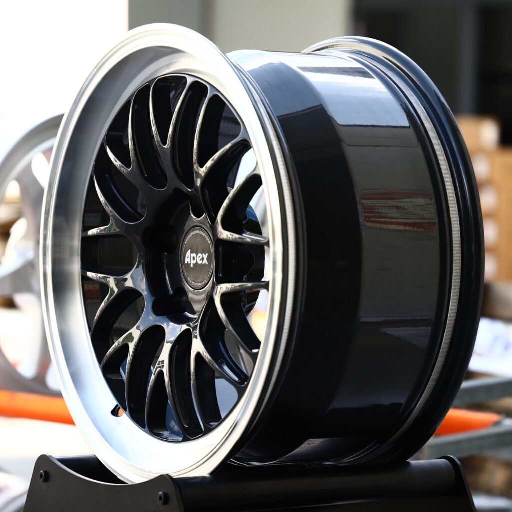 5x112 wheels – Gloss Black Mesh Polished Deep Lip (APEX-Style), side view