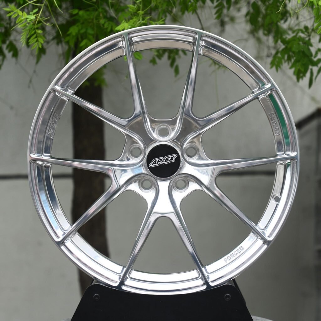 Porsche 911 wheels – Polished 10-Spoke (APEX-Style), front view