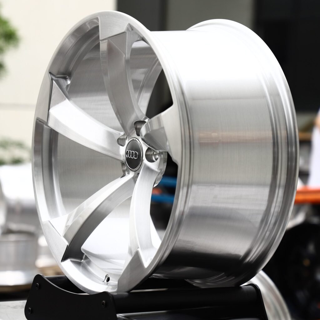 Audi A6 C8 wheels – Brushed Silver 5-Spoke Rotor (Audi OEM-Style), angled view