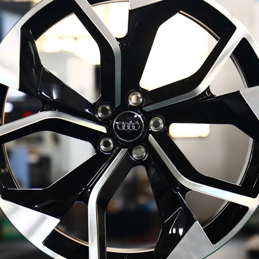 Audi A4 B9 wheels – Gloss Black Machined 5 Split-Blade (Audi OEM-Style), lip and barrel detail