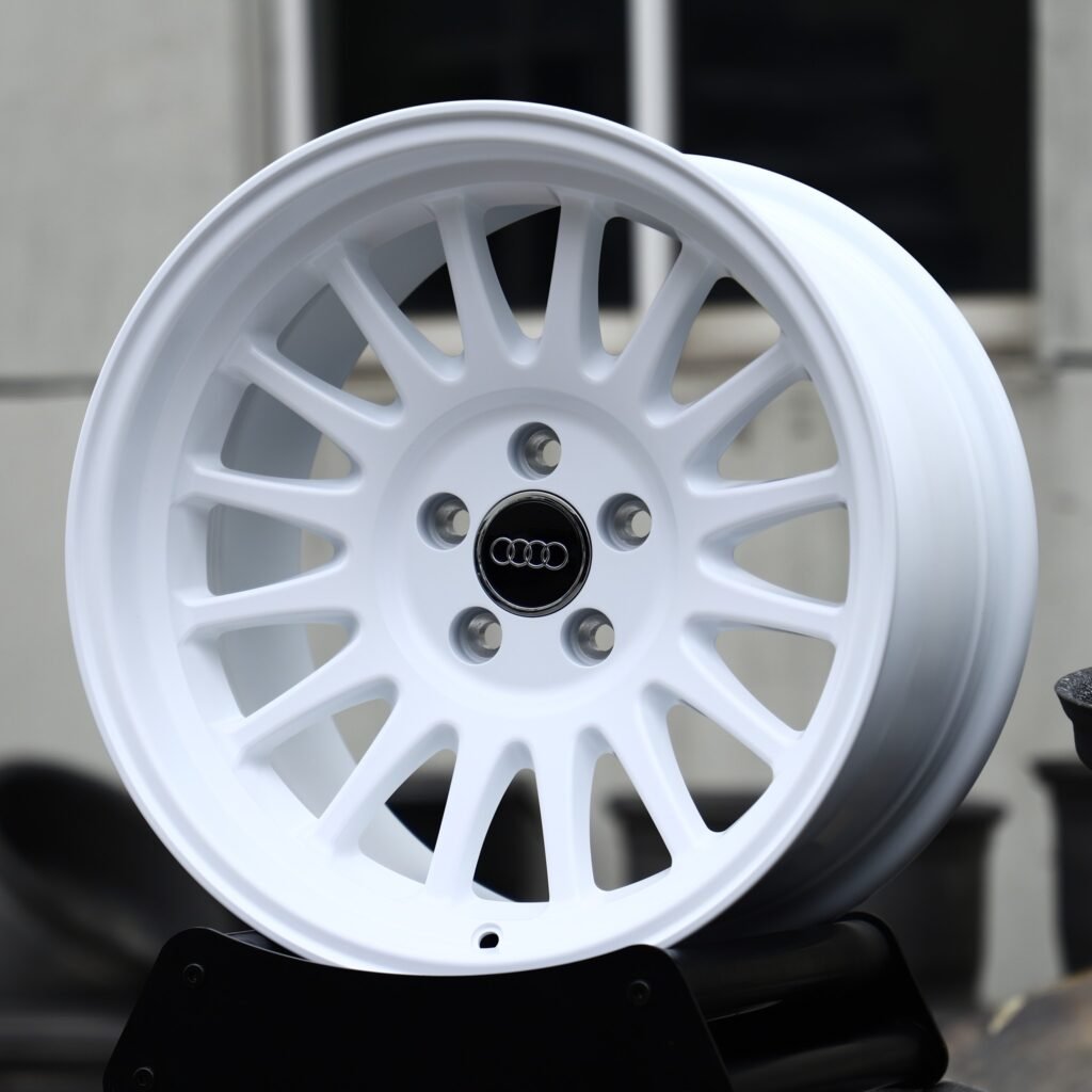 Audi A7 wheels – Gloss White 15-Spoke Deep Lip (Audi OEM-Style), angled view