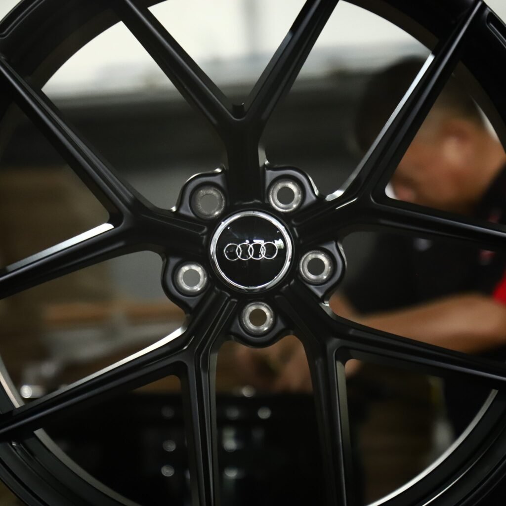 Audi A4 B9 wheels – Satin Black 5 Y-Spoke (Audi OEM-Style), lip and barrel detail