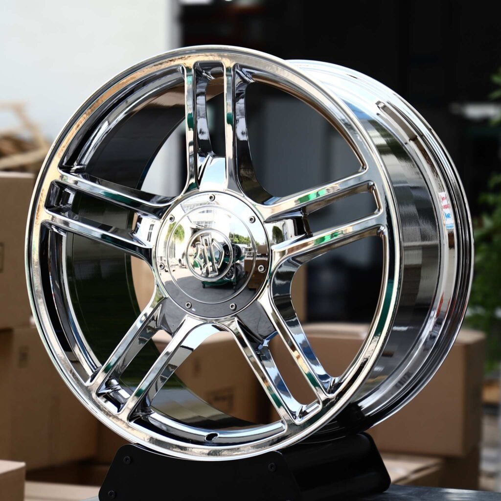 Mercedes CLA wheels – Chrome Twin 5-Spoke, angled view
