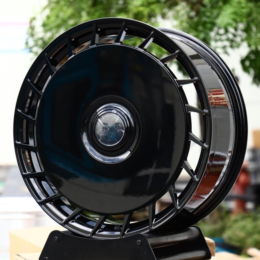 BMW M3 wheels – Gloss Black Turbine Disc, angled view