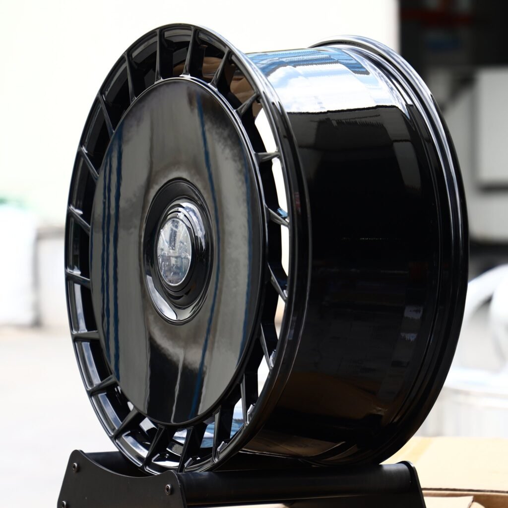 5x112 wheels – Gloss Black Turbine Disc, side view