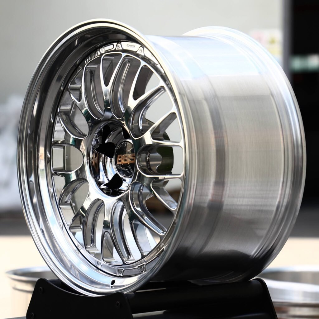 5x112 wheels – 2-Piece Chrome Mesh Polished Lip (BBS-Style), side view