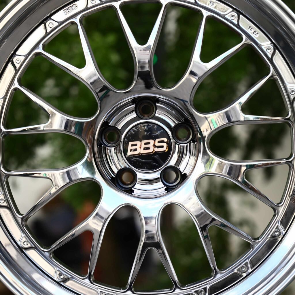 Audi A4 B9 wheels – 2-Piece Chrome Mesh Polished Lip (BBS-Style), lip and barrel detail