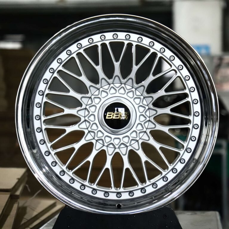 BMW M4 wheels – 2-Piece Silver Mesh Riveted Polished Lip (BBS-Style), front view