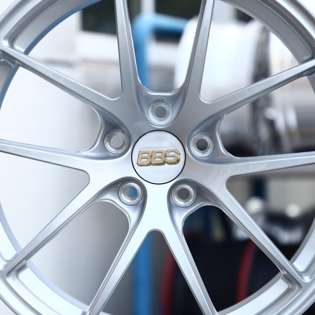 5x112 wheels – Bright Silver 5 Split Y-Spoke (BBS-Style), side view