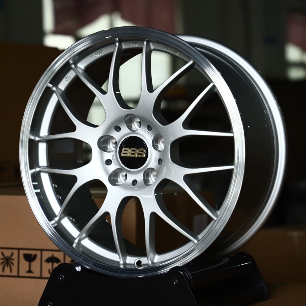 Chevrolet Camaro wheels – Bright Silver Y-Spoke Mesh (BBS-Style), angled view