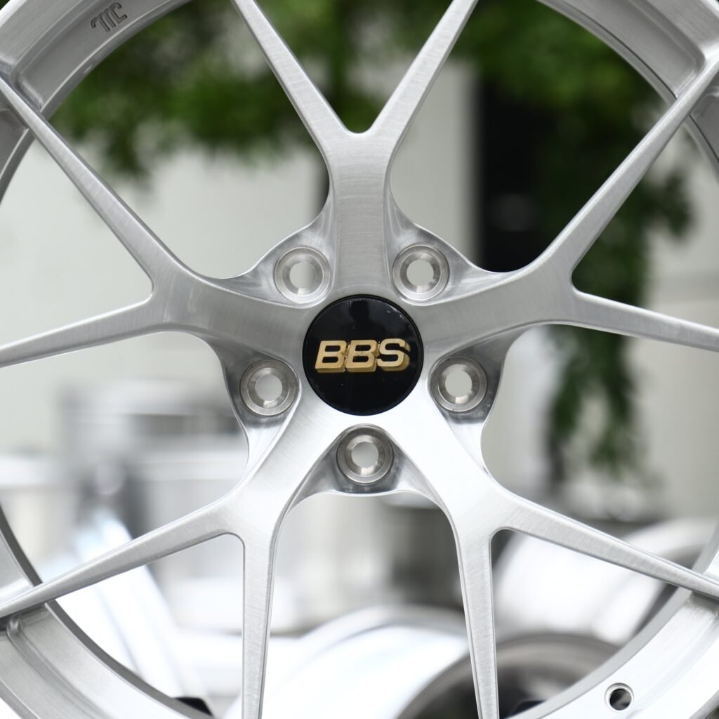 Tesla Model 3 wheels – Brushed Silver 5 Y-Spoke (BBS-Style), lip and barrel detail