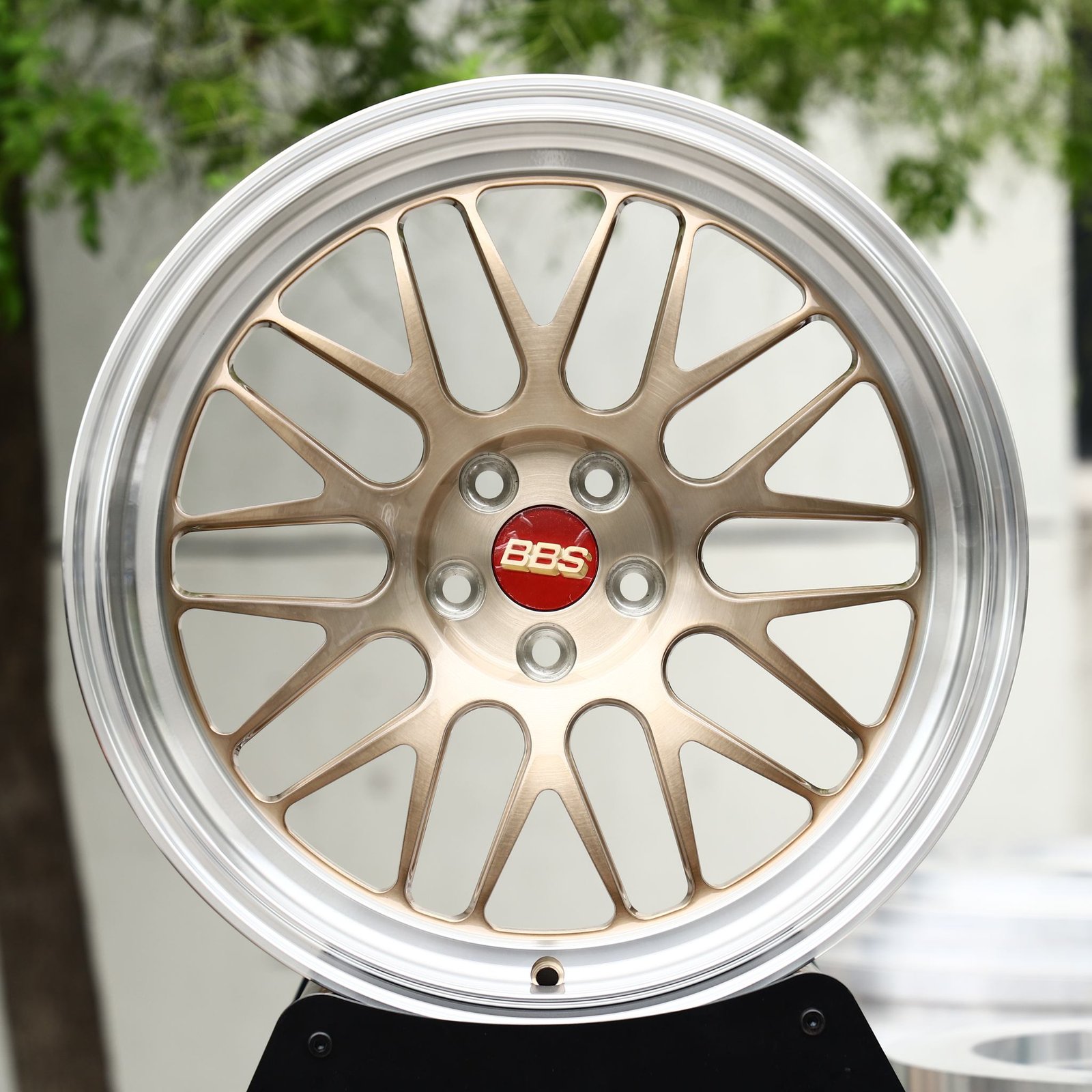 BMW M3 wheels – Champagne Gold Brushed Mesh Polished Deep Lip (BBS-Style), front view