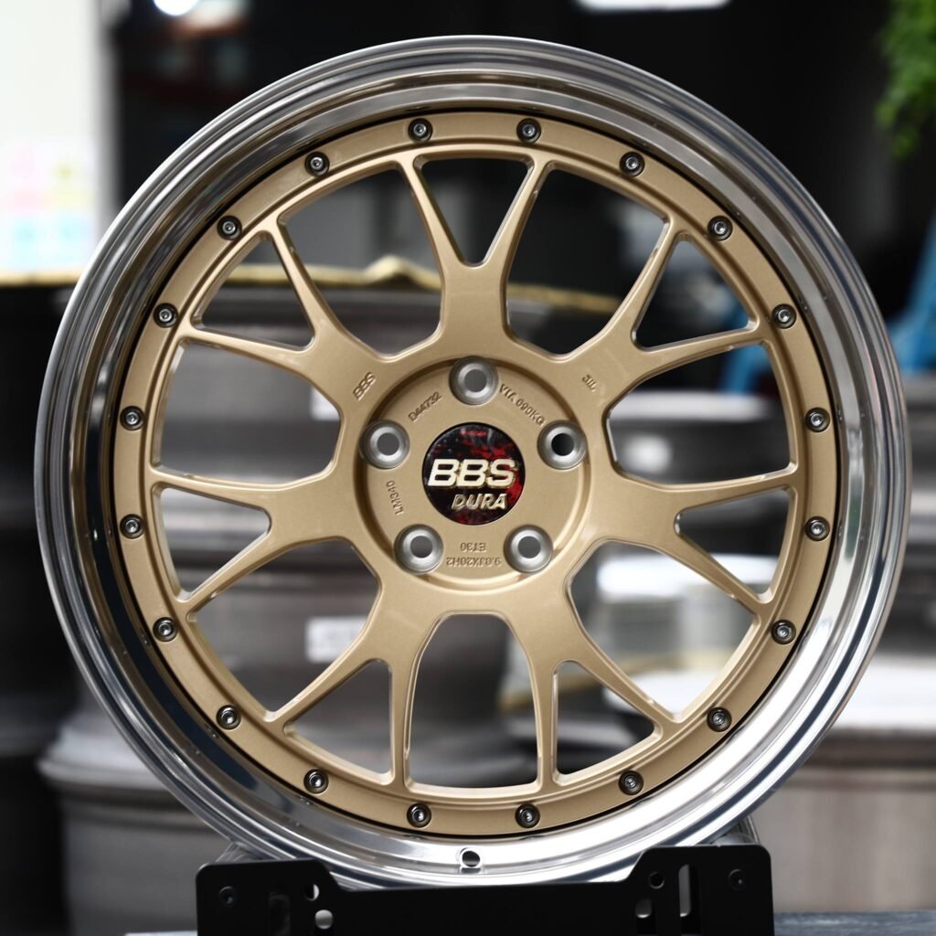 Porsche 911 wheels – Gold Y-Spoke Mesh 2-Piece Polished Deep Lip (BBS-Style), front view