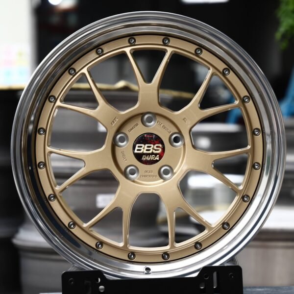 Porsche 911 wheels – Gold Y-Spoke Mesh 2-Piece Polished Deep Lip (BBS-Style), front view
