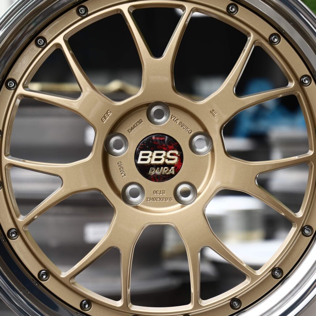 BMW M4 F82 wheels – Gold Y-Spoke Mesh 2-Piece Polished Deep Lip (BBS-Style), lip and barrel detail
