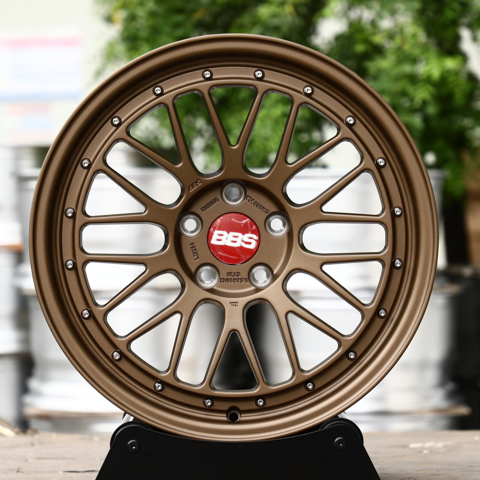 Mercedes S-Class wheels – Matte Bronze Mesh Riveted Lip (BBS-Style), front view