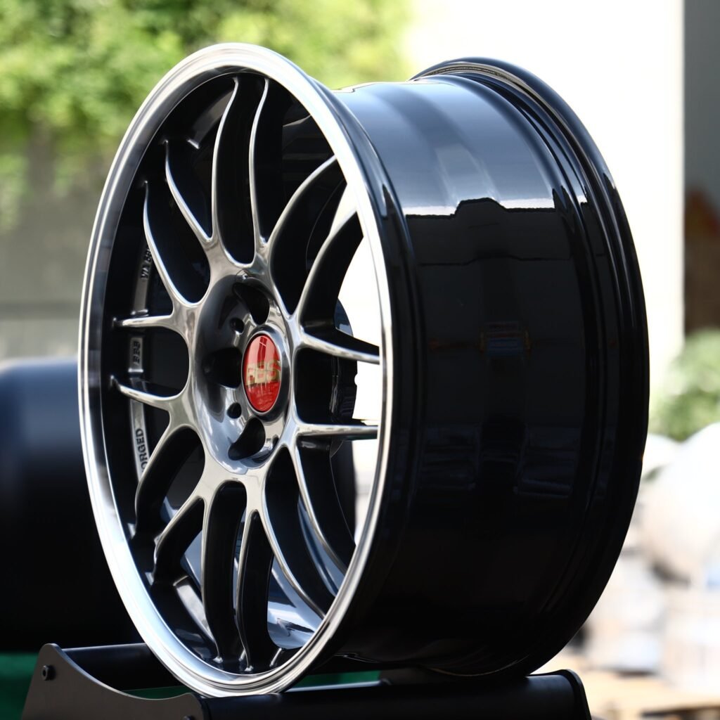 BMW 5 Series wheels – Metallic Gray Cross-Spoke Mesh Polished Lip (BBS-Style), angled view