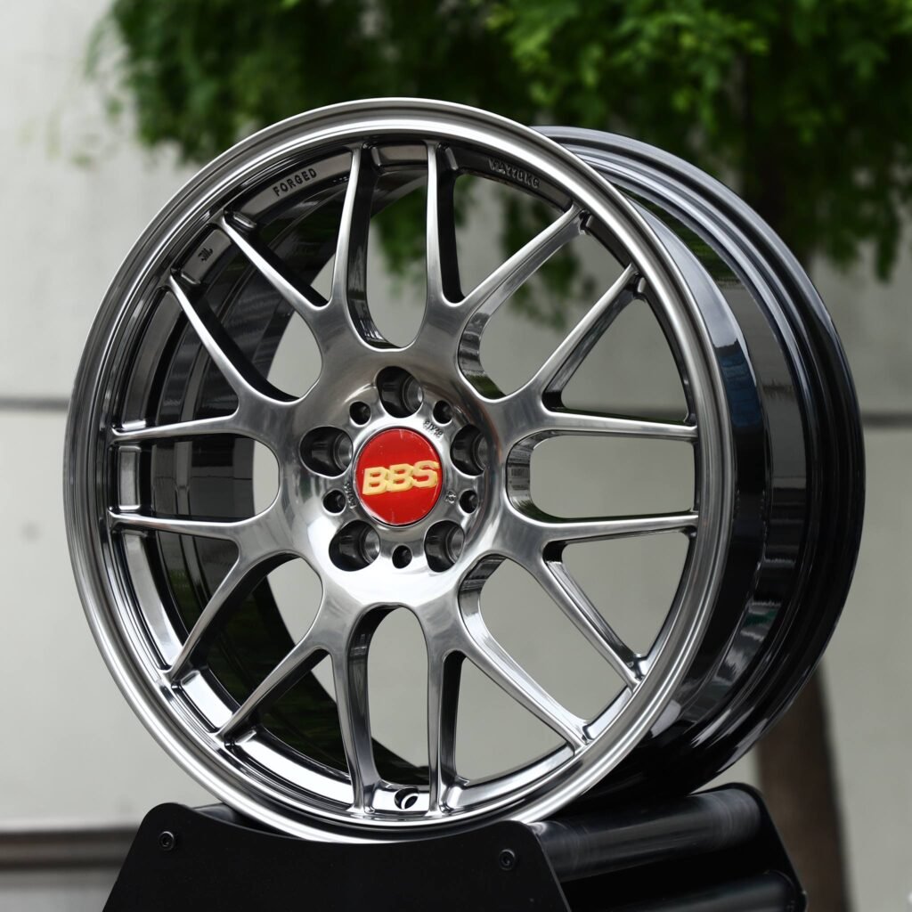 Chevrolet Camaro wheels – Metallic Gray Cross-Spoke Mesh Stepped Lip (BBS-Style), angled view