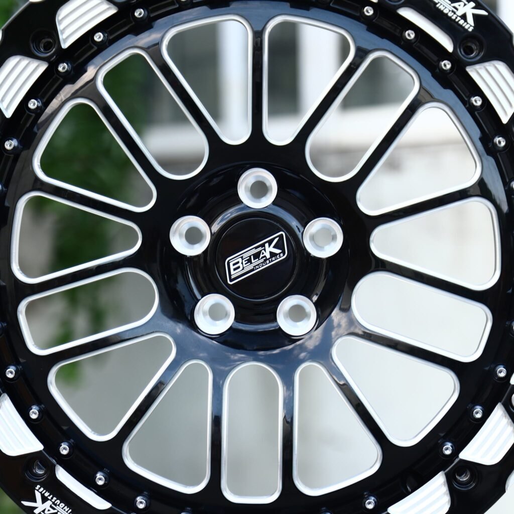 Chevrolet Camaro wheels – Black Machined Beadlock Milled-Ring Mesh (Belak-Style), lip and barrel detail