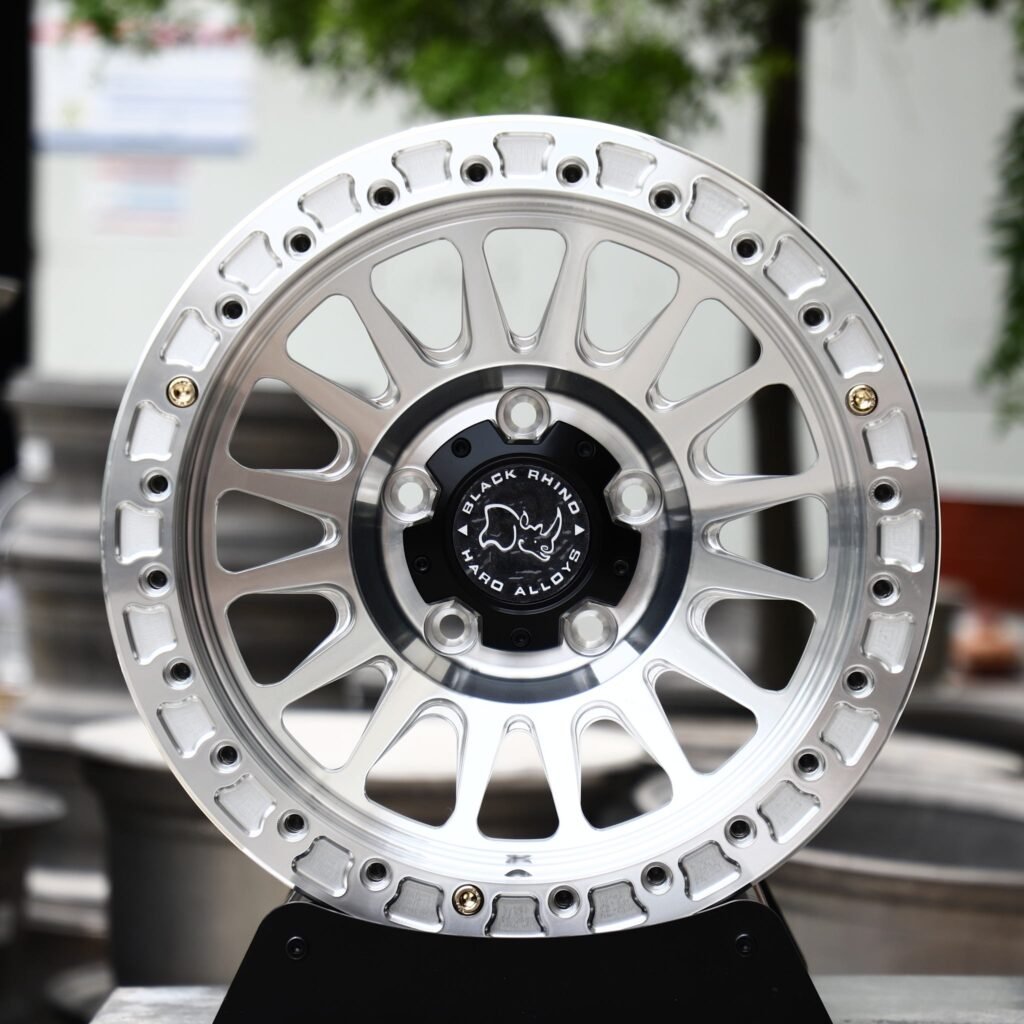 Toyota Land Cruiser wheels – Machined Silver Multi-Spoke Beadlock (Black Rhino-Style), front view
