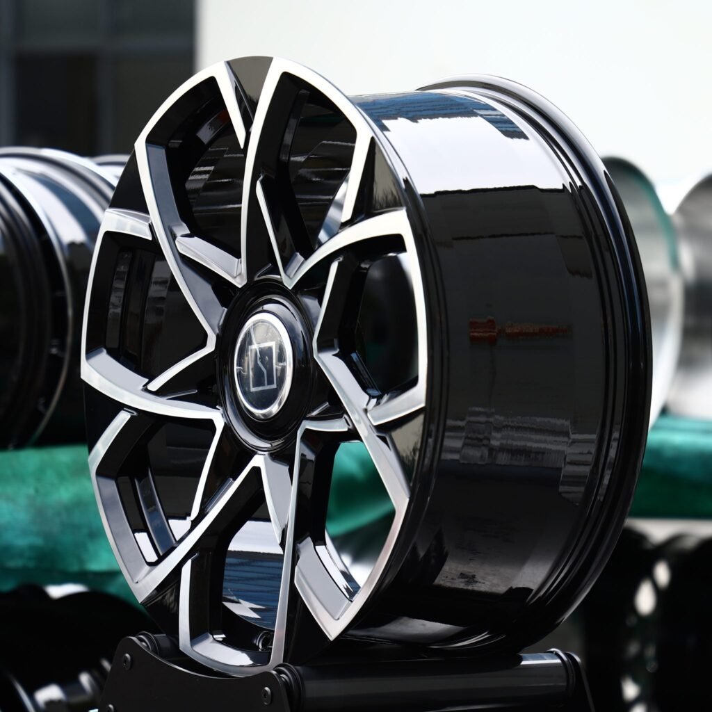 Mercedes C-Class wheels – Gloss Black Machined 5-Petal Directional, angled view