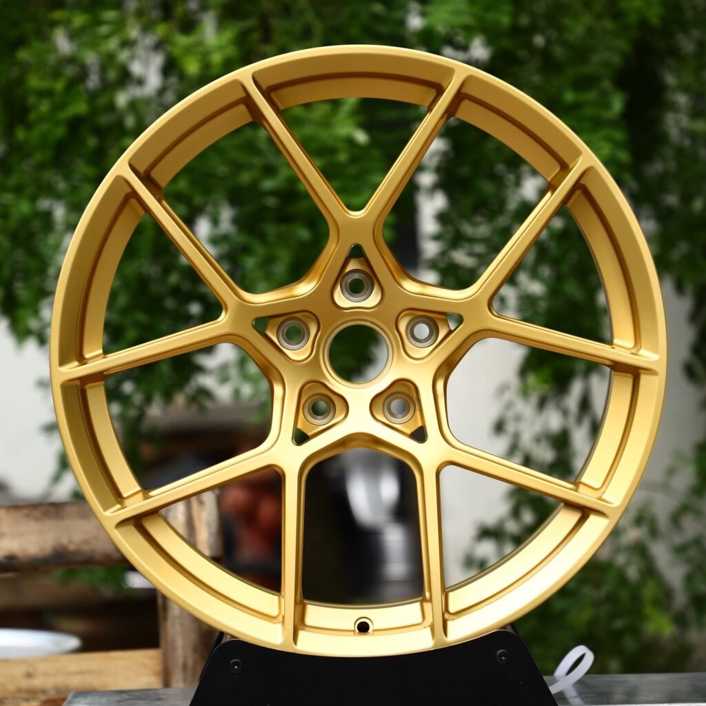 BMW M4 wheels – Gold 5 Y-Spoke, front view