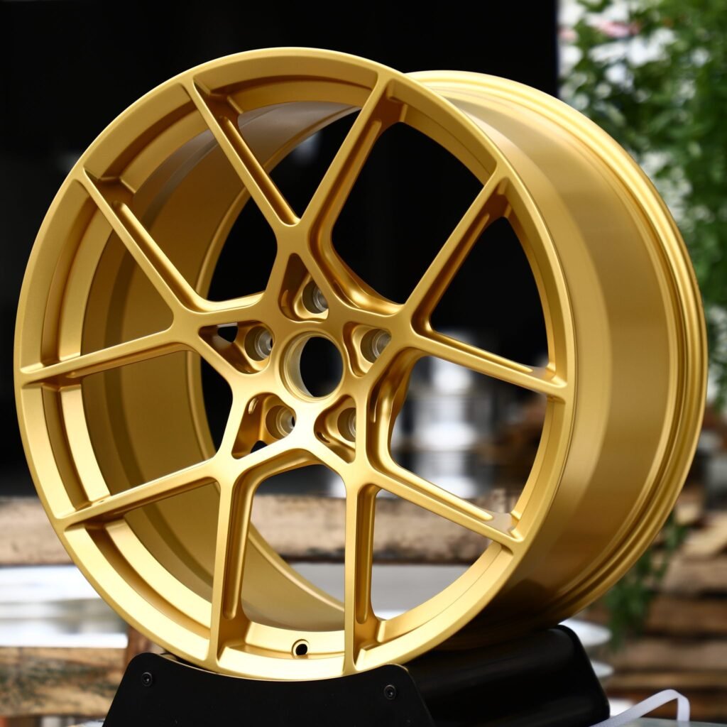 Mercedes C-Class wheels – Gold 5 Y-Spoke, angled view