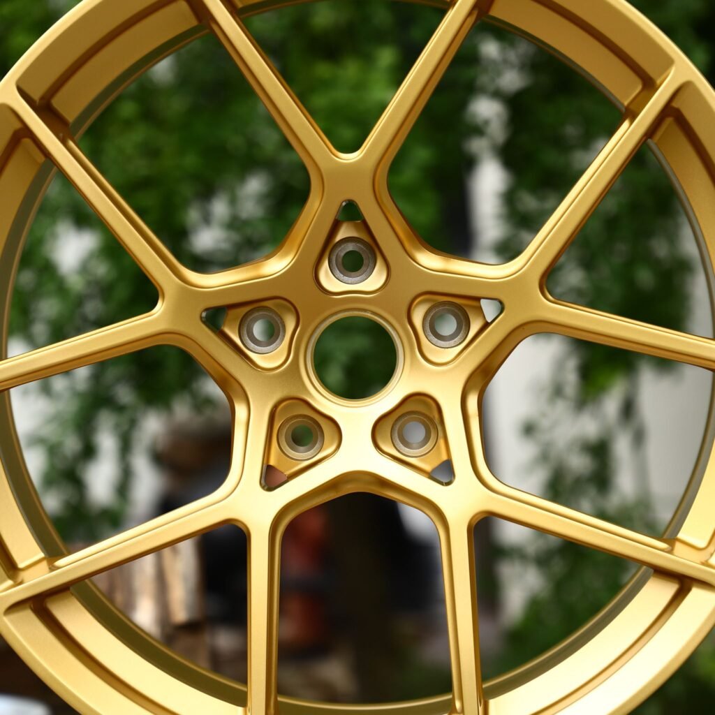 Audi A4 B9 wheels – Gold 5 Y-Spoke, lip and barrel detail
